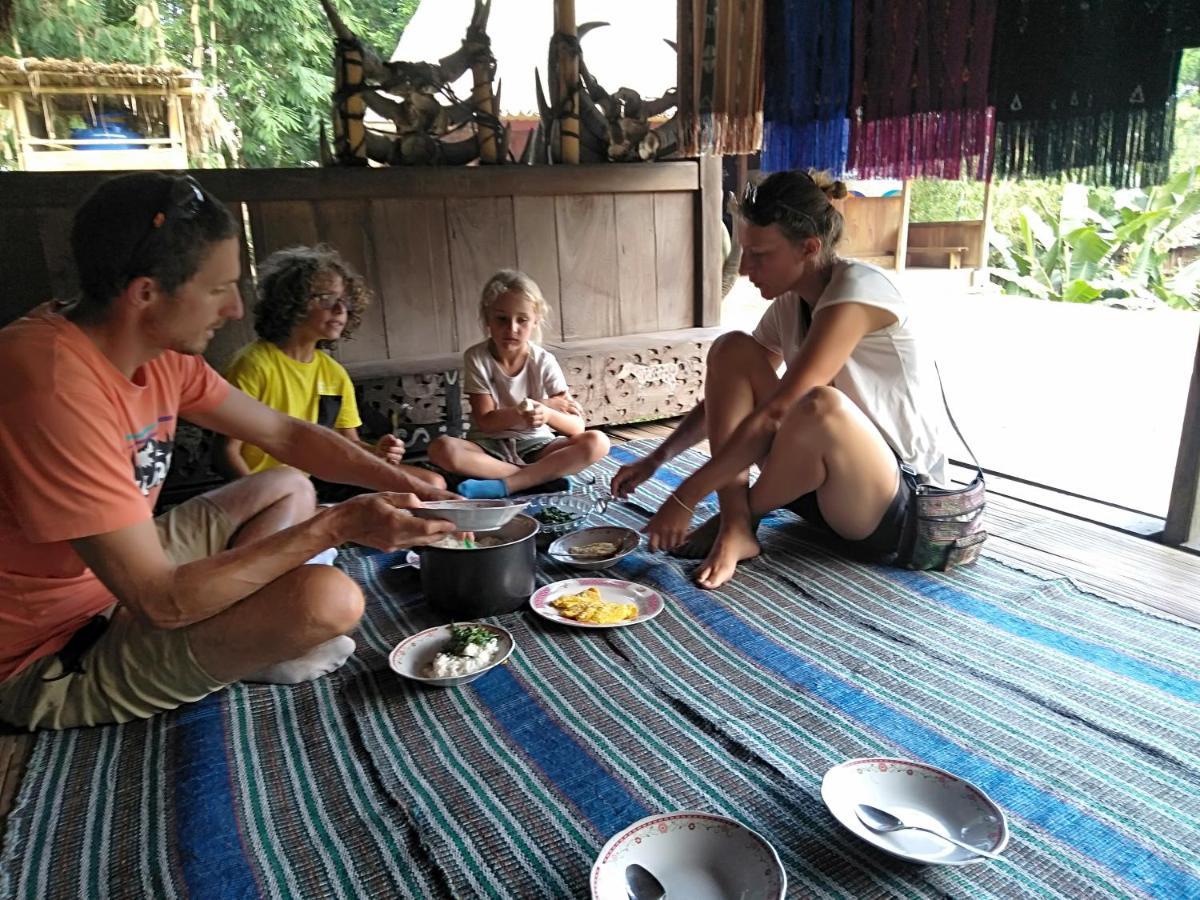 Arnolds Familly Homestay Bajawa Exterior photo